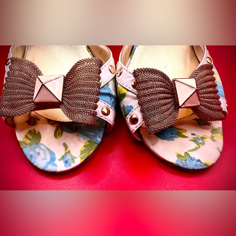 RARE Beautiful Betsey Johnson Casual Heels, 7M Good Preowned Vintage Condition - Picture 5 of 10